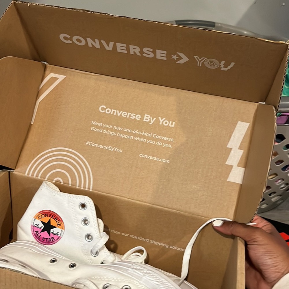 Converse - Picture 4 of 4